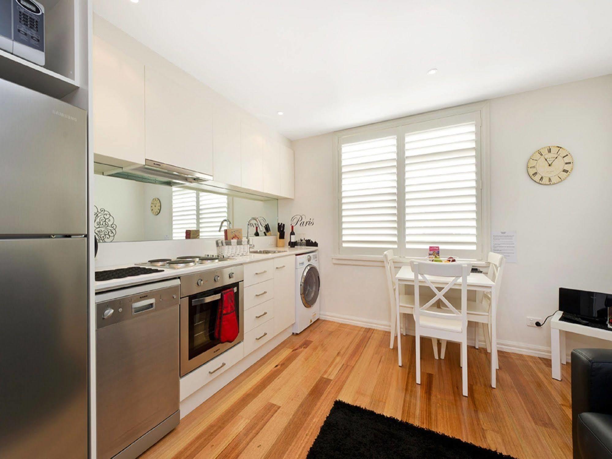Position Perfect Carlton Apartment Melbourne Exterior foto